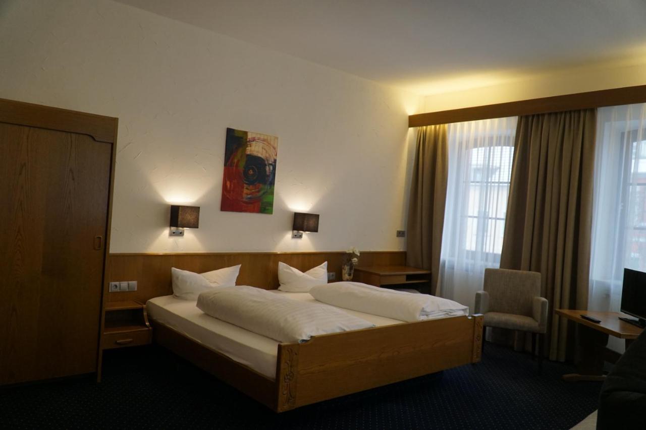 Hotel Zum Goldenen Ochsen Maikammer Εξωτερικό φωτογραφία
