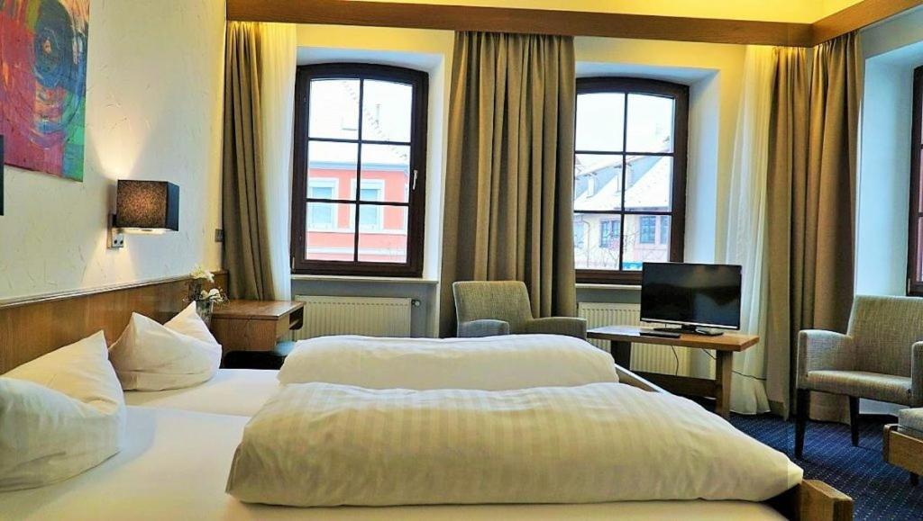 Hotel Zum Goldenen Ochsen Maikammer Εξωτερικό φωτογραφία